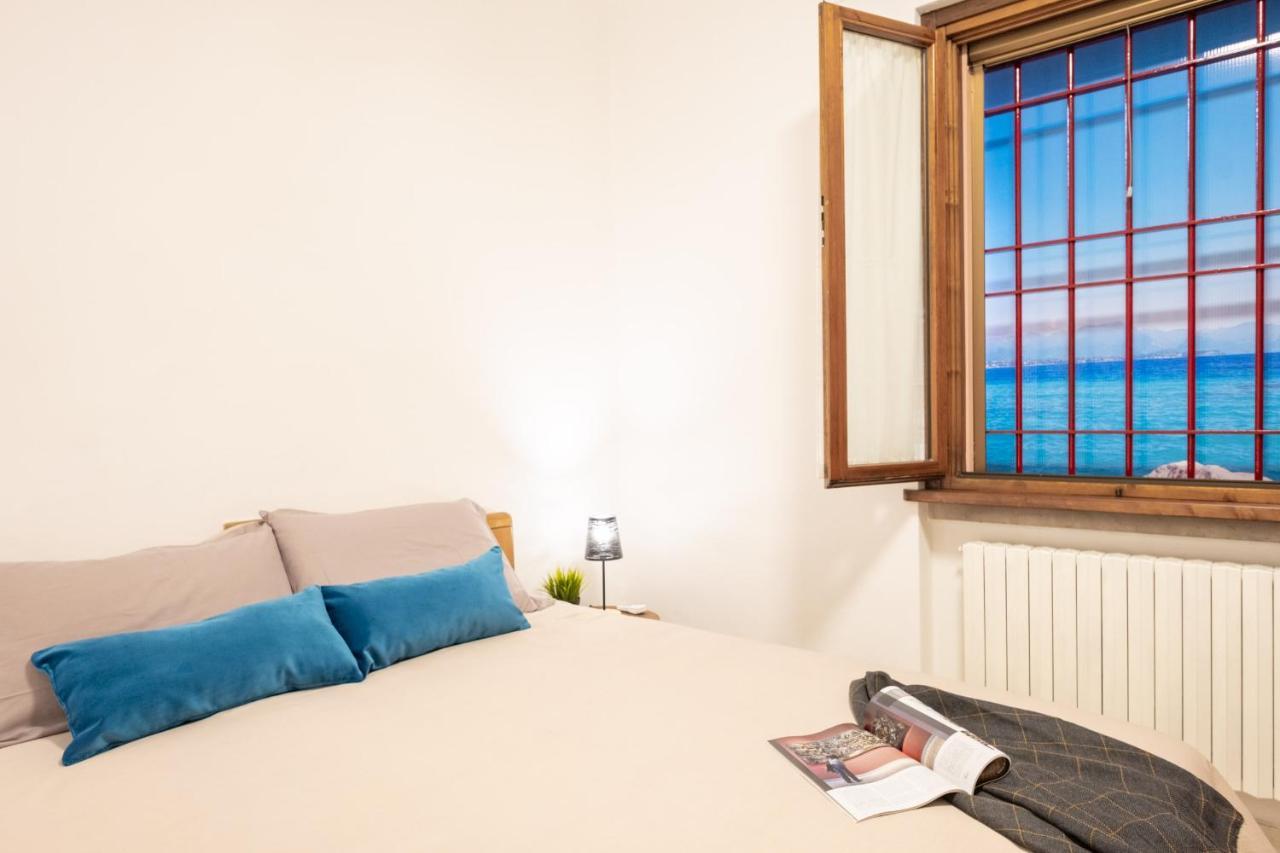 Casa Dolce Casa Desenzano - 2 Passi Dal Lago Διαμέρισμα Ντεζεντσάνο ντελ Γκάρντα Εξωτερικό φωτογραφία