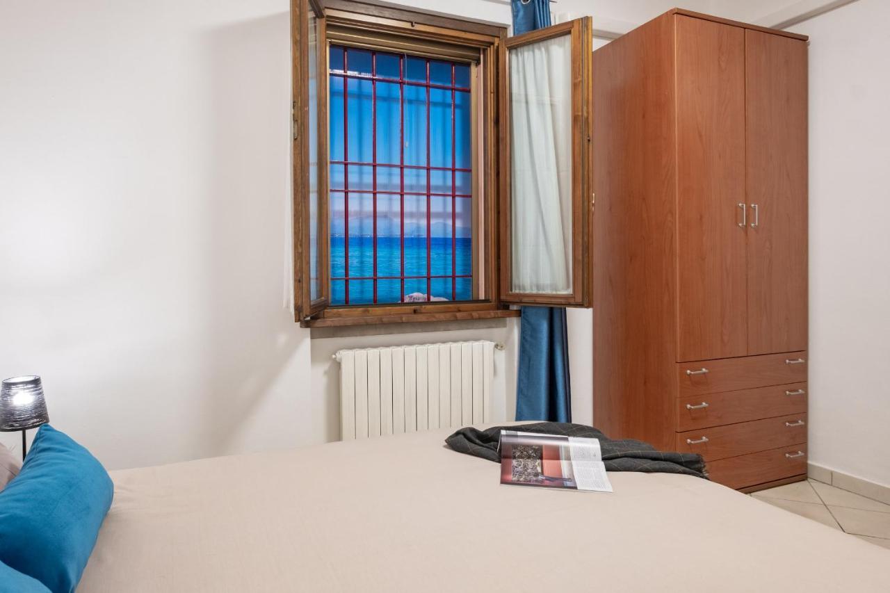 Casa Dolce Casa Desenzano - 2 Passi Dal Lago Διαμέρισμα Ντεζεντσάνο ντελ Γκάρντα Εξωτερικό φωτογραφία