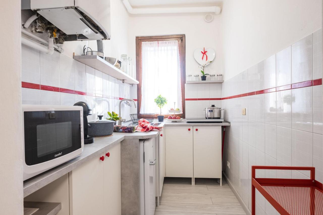 Casa Dolce Casa Desenzano - 2 Passi Dal Lago Διαμέρισμα Ντεζεντσάνο ντελ Γκάρντα Εξωτερικό φωτογραφία